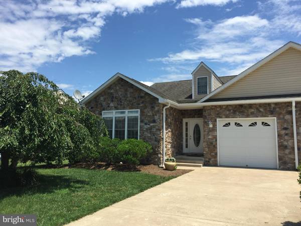 255 BROOKLINE DR, Charles Town, WV 25414