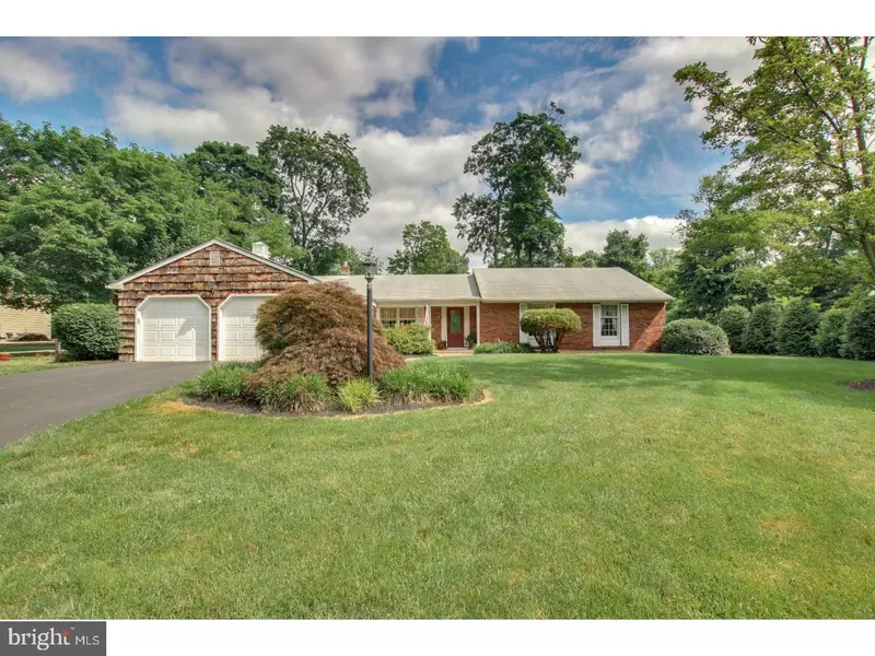 910 LANYARD RD, Yardley, PA 19067