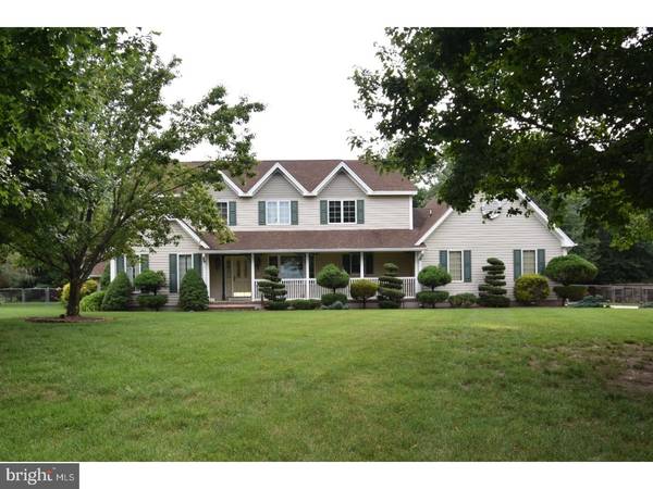 4 QUAIL DR, Edgewater Park, NJ 08010