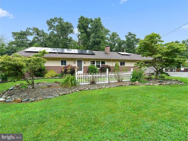 90 PRICETOWN RD, Fleetwood, PA 19522