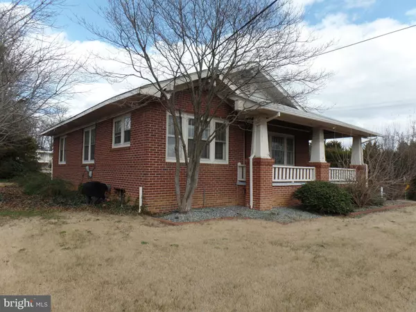 1000 OAKWOOD ST, Fredericksburg, VA 22401