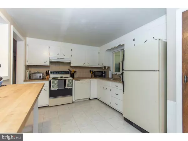 Yardley, PA 19067,3 LAWNDALE DR