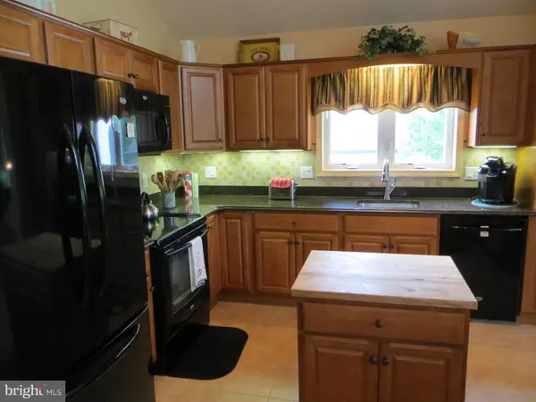 Hedgesville, WV 25427,490 PEACEPIPE LANE