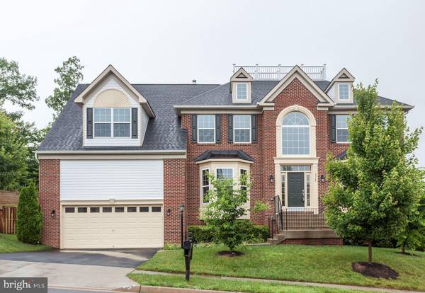 5314 MACDONALD RD, Woodbridge, VA 22193