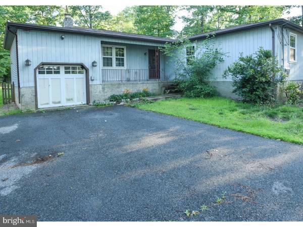 2811 S SHORE DR, Monroe Twp, NJ 08094