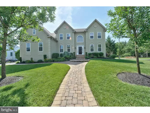 2 CRANBURY HILL CT, Mount Laurel, NJ 08054