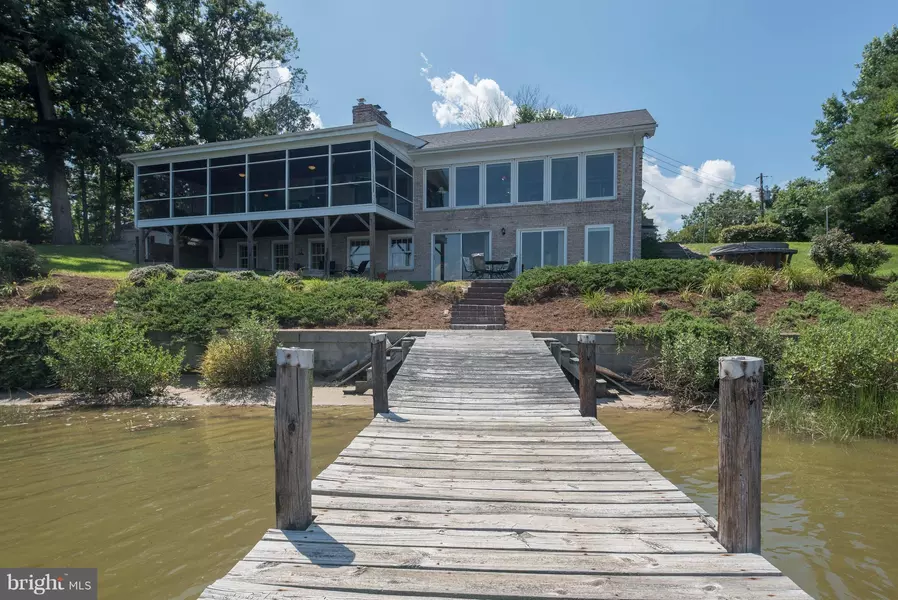 36 WATERVIEW PT, Colonial Beach, VA 22443