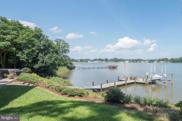 Colonial Beach, VA 22443,36 WATERVIEW PT