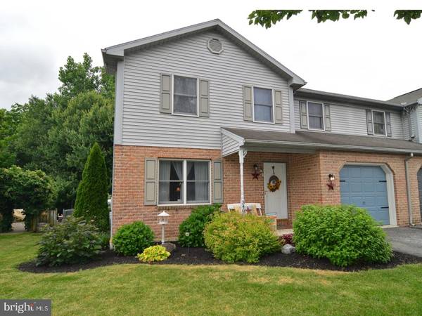 340 SADDLEBROOK DR, Wernersville, PA 19565