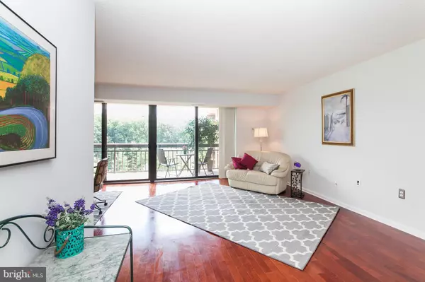 Falls Church, VA 22043,2230 GEORGE C MARSHALL DR #1020