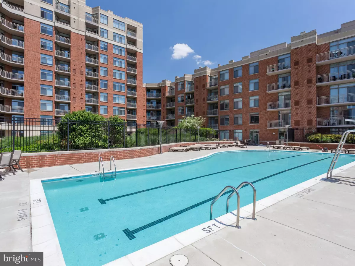 Arlington, VA 22202,3600 GLEBE RD #814W