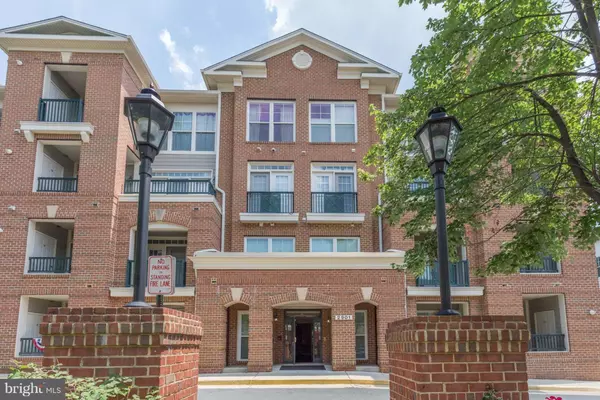 2901 SAINTSBURY PLZ #206, Fairfax, VA 22031