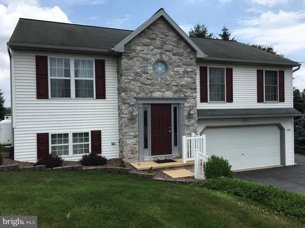 1087 SUN VALLEY RD, Stevens, PA 17578