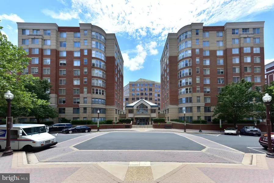 3830 9TH ST N #203W, Arlington, VA 22203