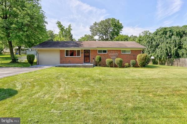 6609 WOODLAND RD, Morningside, MD 20746