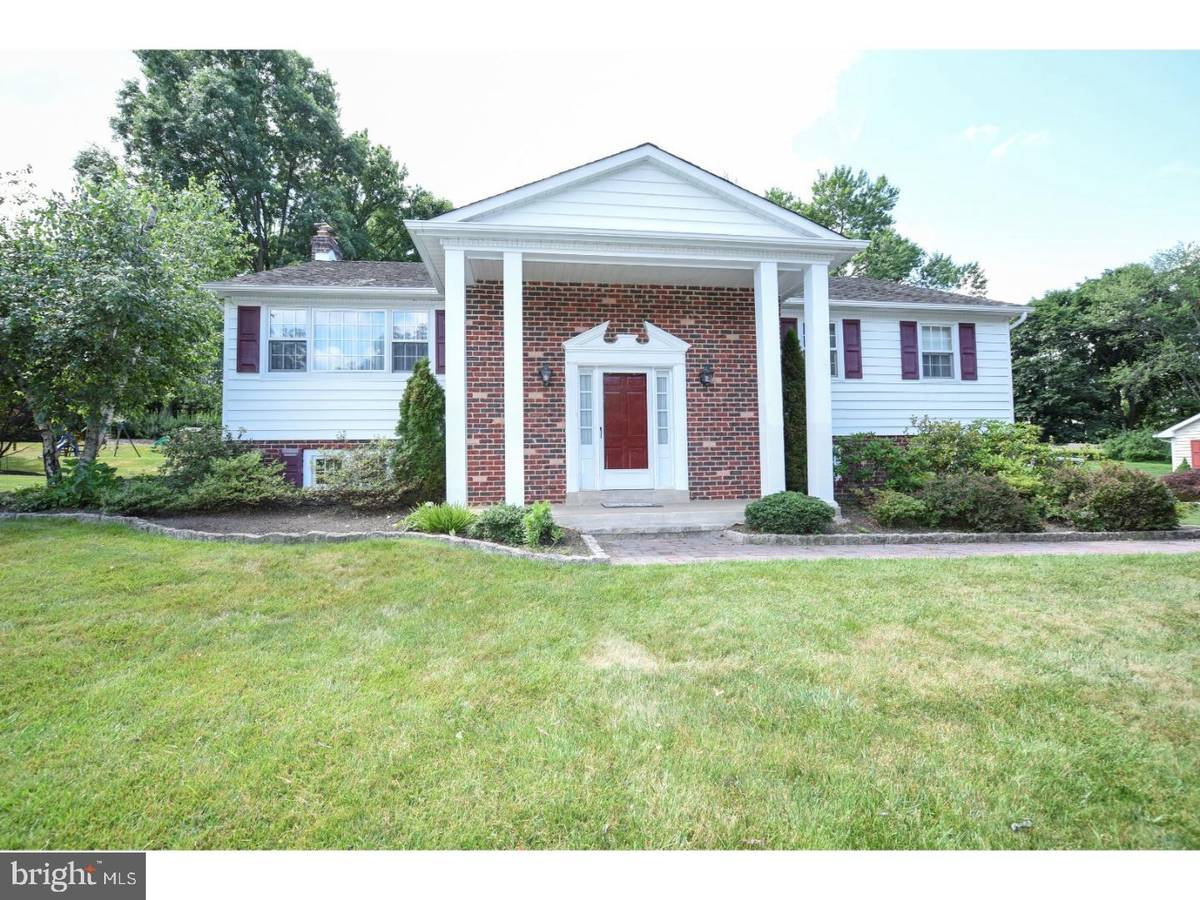 Holland, PA 18966,63 E RAMBLER DR