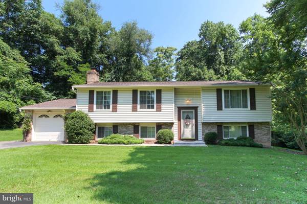 9002 WESTCHESTER DR, Manassas, VA 20112