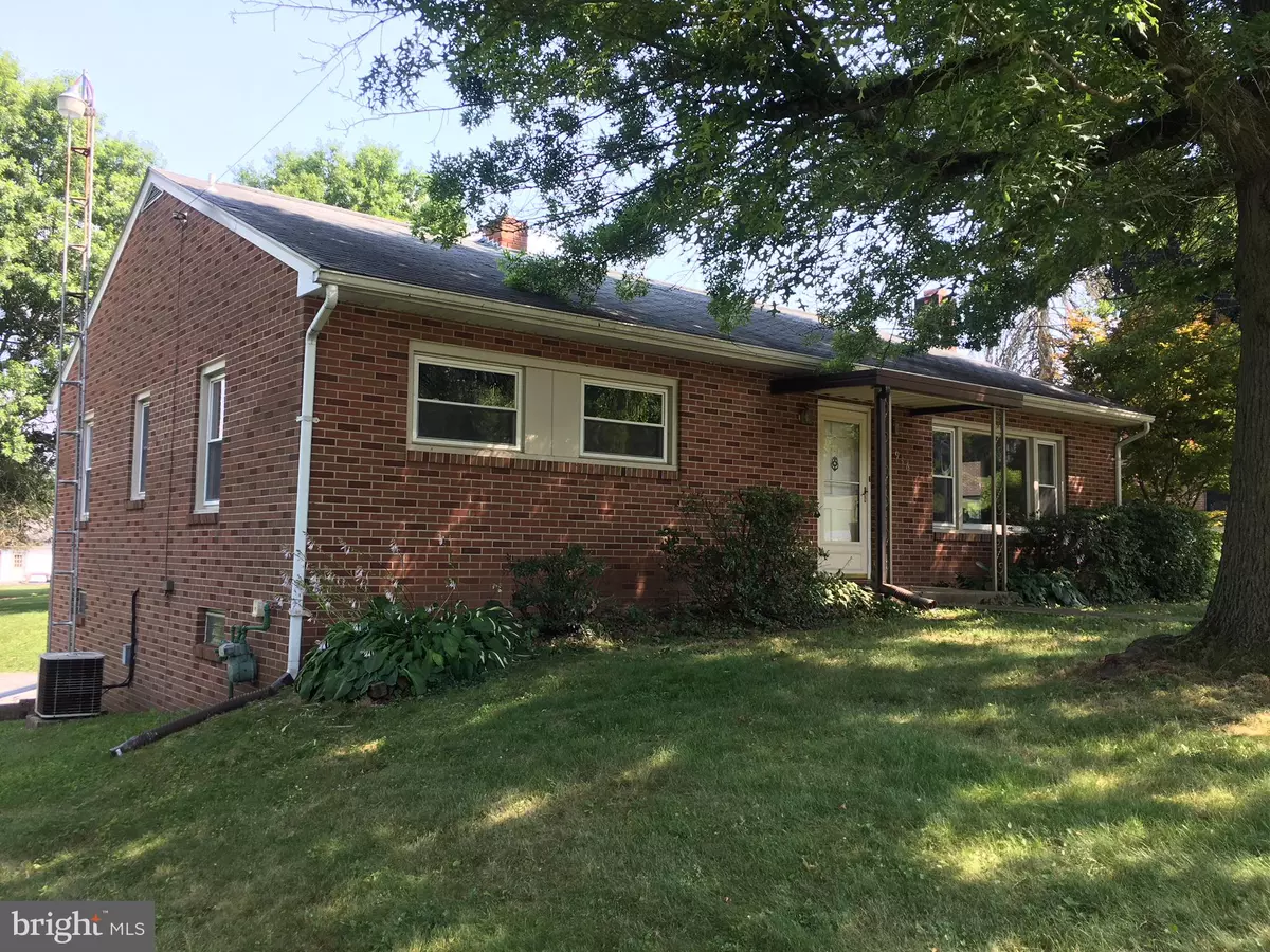 York, PA 17408,1936 OAKLEY DR