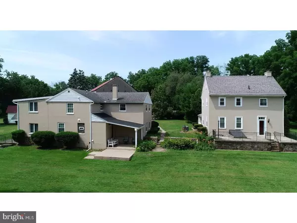 3305 MUNICIPAL DR, Whitehall, PA 18052