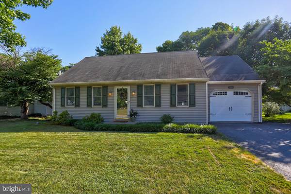 916 INDIAN SPRINGS DR, Lancaster, PA 17601