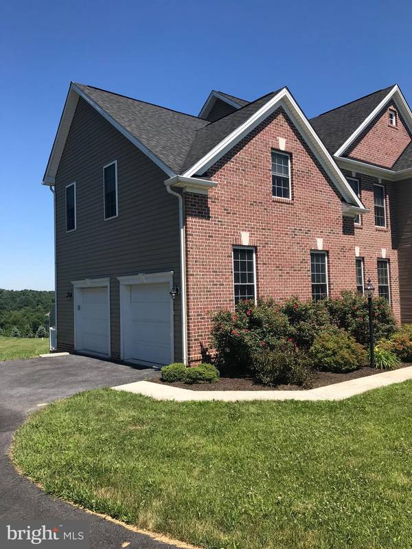 Etters, PA 17319,55 PADDOCK CT