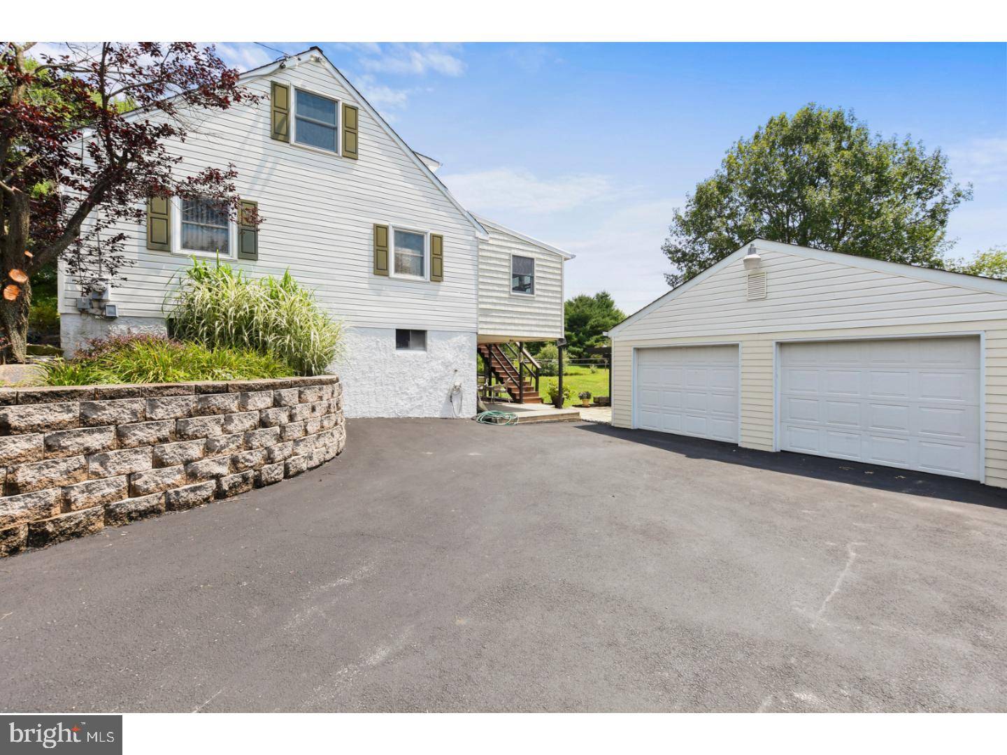 Telford, PA 18969,544 RIDGE RD