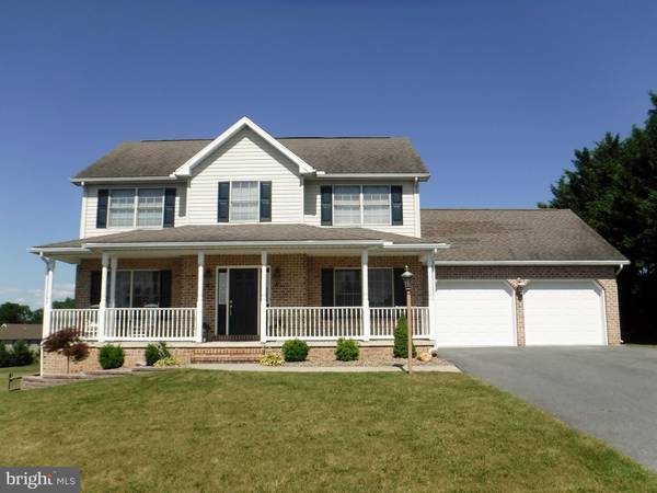 6 STRAWBERRY HILL DR N, Fayetteville, PA 17222