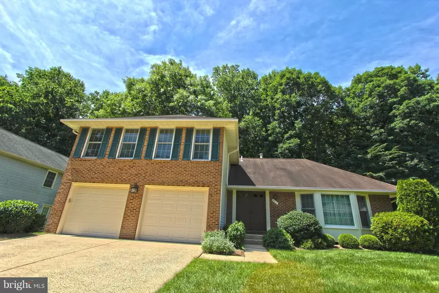 4612 TAPESTRY DR, Fairfax, VA 22032