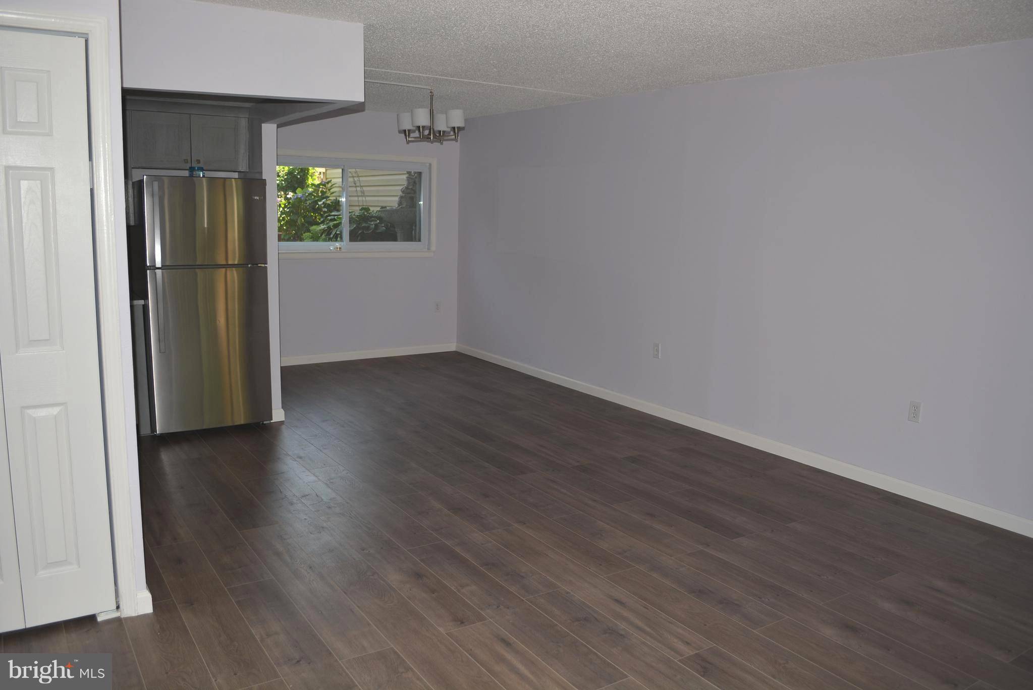 Alexandria, VA 22309,8613 VILLAGE WAY #1B