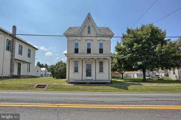 533 E MAIN ST, Hegins, PA 17938