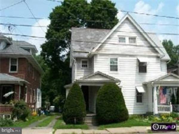 1105 W BROAD ST, Quakertown, PA 18951