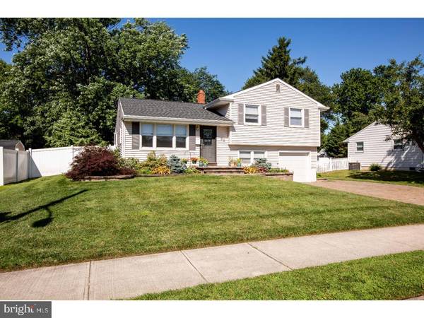 98 MIRY BROOK RD, Hamilton Square, NJ 08690