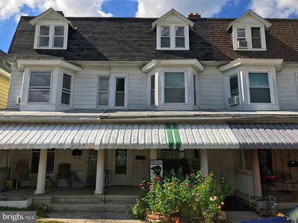 19 BOUNDARY AVE, Red Lion, PA 17356