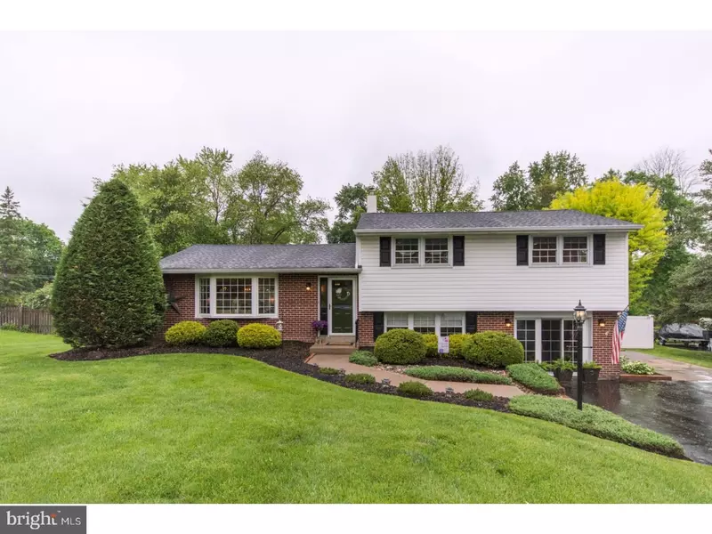 470 BUCK RD, Holland, PA 18966