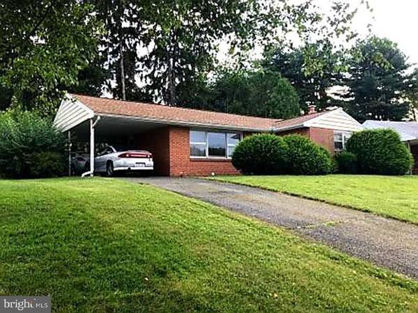 77 HILLSIDE CIR, Camp Hill, PA 17011