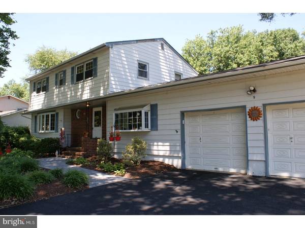 9 SHEFFIELD RD, East Windsor Twp, NJ 08520