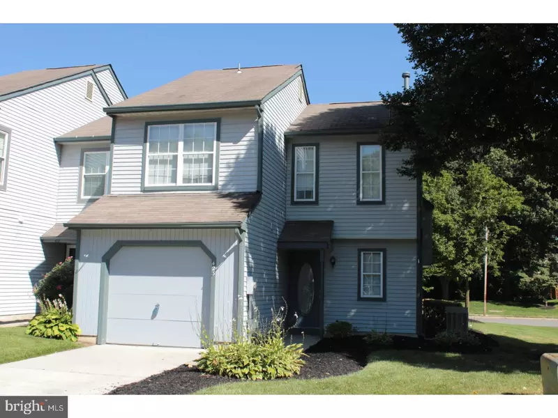 423 JAMESTOWN CT, Mount Laurel, NJ 08054