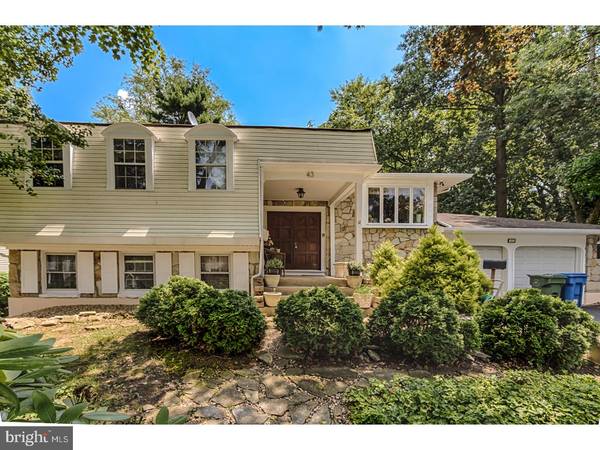 43 STRATHMORE DR, Cherry Hill, NJ 08003