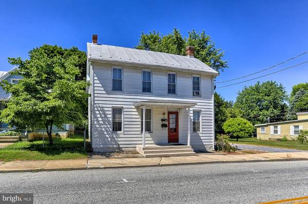 26 QUEEN ST, Shippensburg, PA 17257