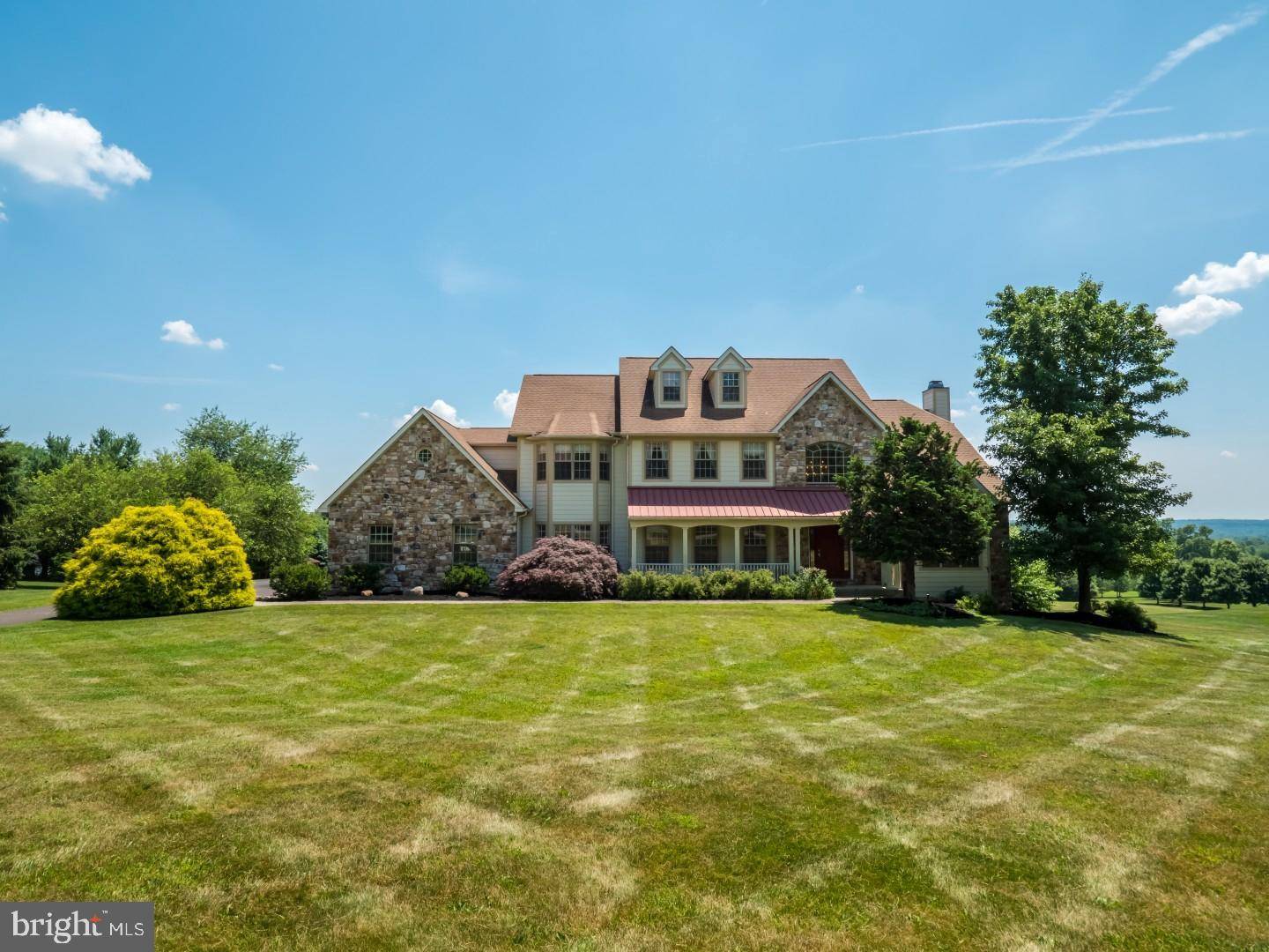 16 LONI CT, Hatfield, PA 19440