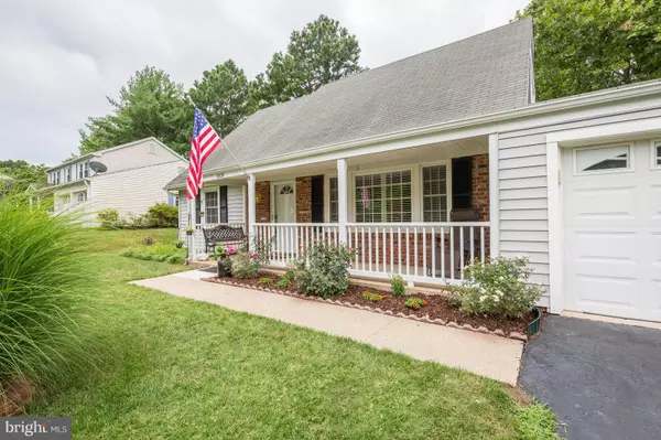 4326 MOYLAN LN, Fairfax, VA 22033