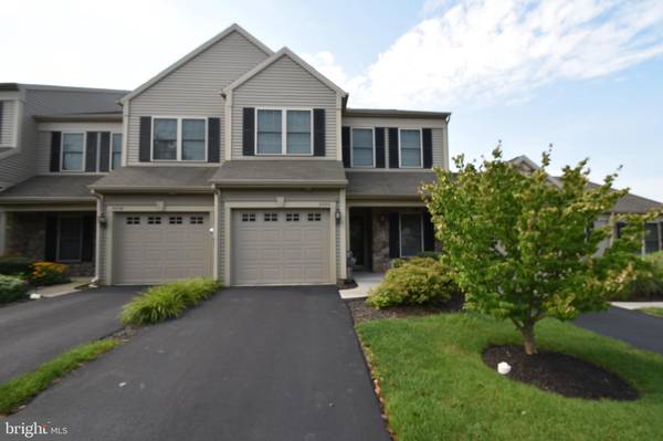 2060 DEER RUN DR, Hummelstown, PA 17036