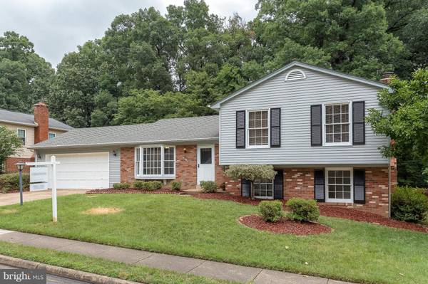 7843 GODOLPHIN DR, Springfield, VA 22153