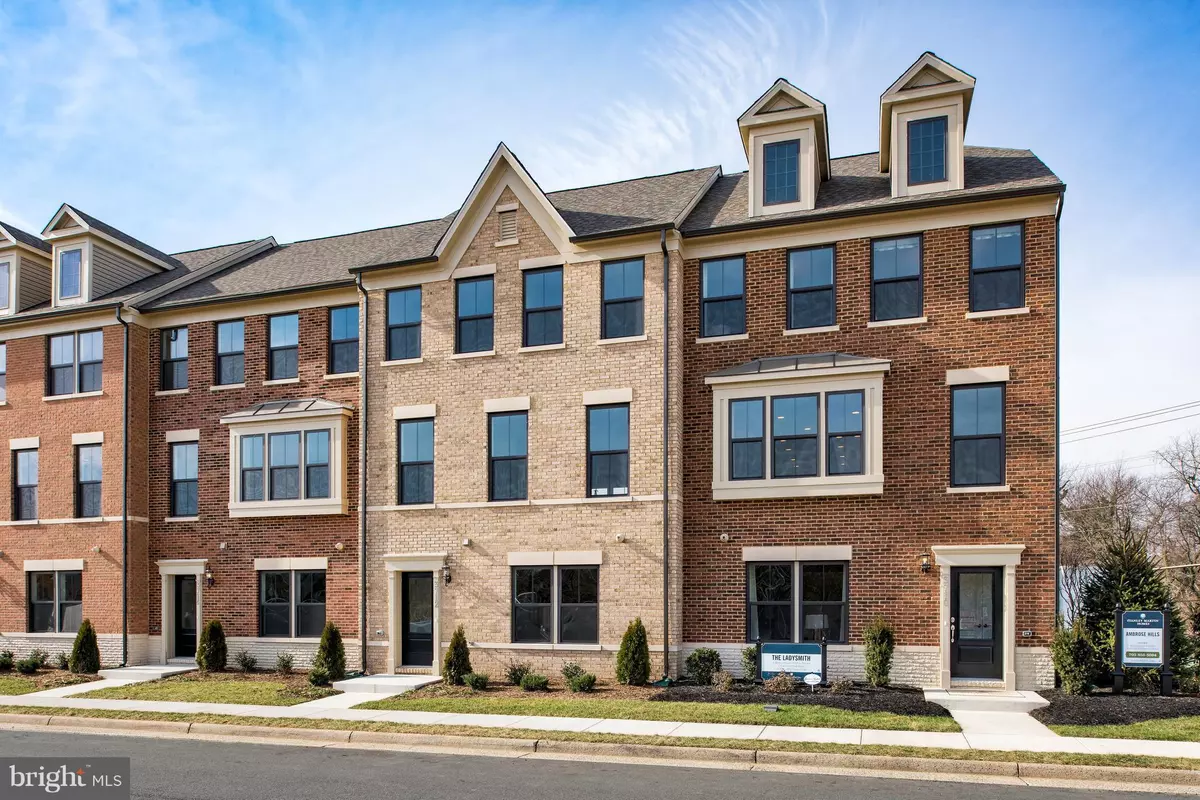 Falls Church, VA 22041,3696 AMBROSE HILLS RD