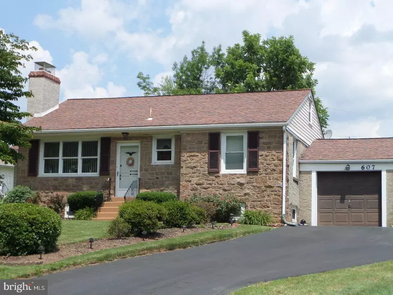 607 BRIAR LN, Norristown, PA 19401