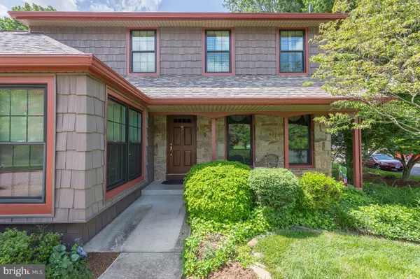 Dumfries, VA 22025,15236 CEDAR KNOLL CT