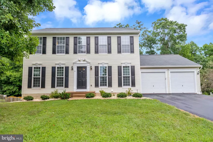 6 MONTGOMERY DR, Stafford, VA 22556