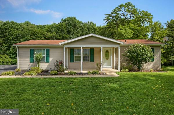 251 FOX HOLLOW RD, Shermans Dale, PA 17090