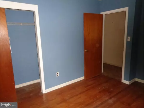 Gibbstown, NJ 08027,277 SWEDESBORO AVE