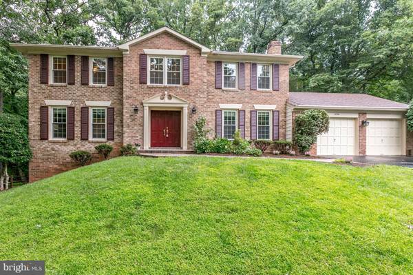 9024 EDGEPARK RD, Vienna, VA 22182